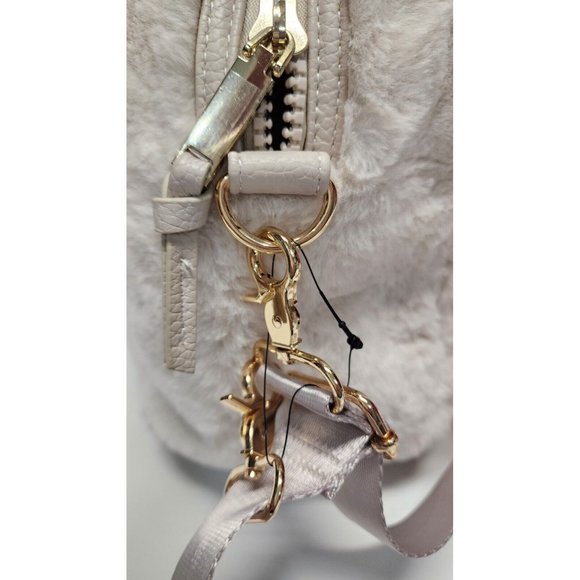 Cynthia Rowley Duffle Ivory Cream Fur Adjustable Removable Crossbody Strap - Picture 6 of 14